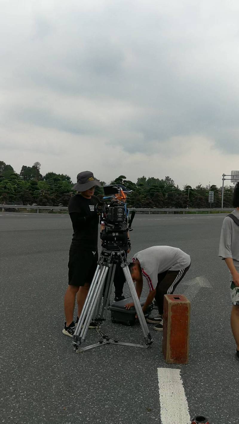 郊区TVC拍摄公司：唤醒集体记忆，构建跨代际沟通桥梁