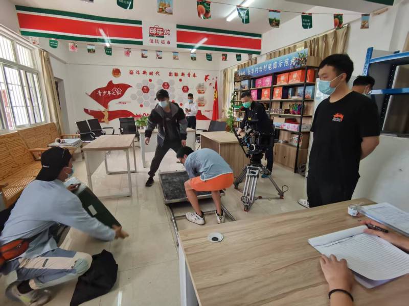 郊区广告片拍摄公司：极简主义践行者，少即是多的视觉哲学